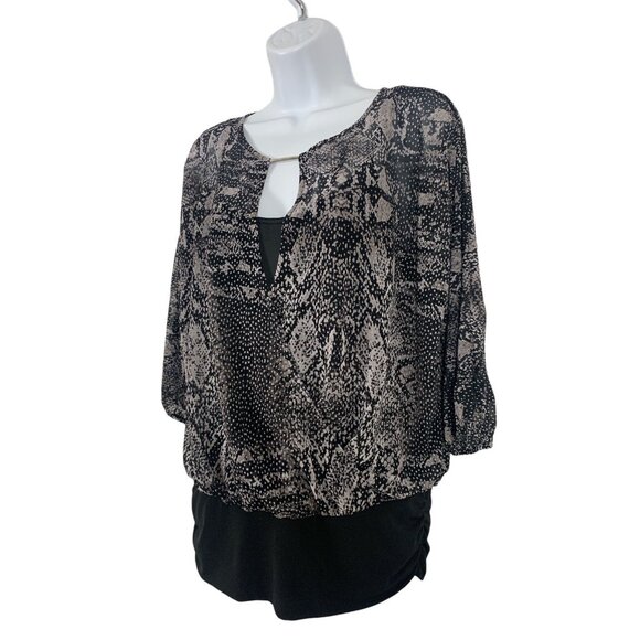 Jennifer Lopez Womens Small Snake Print Blouse With Keyhole Neckline Small - Picture 4 of 13